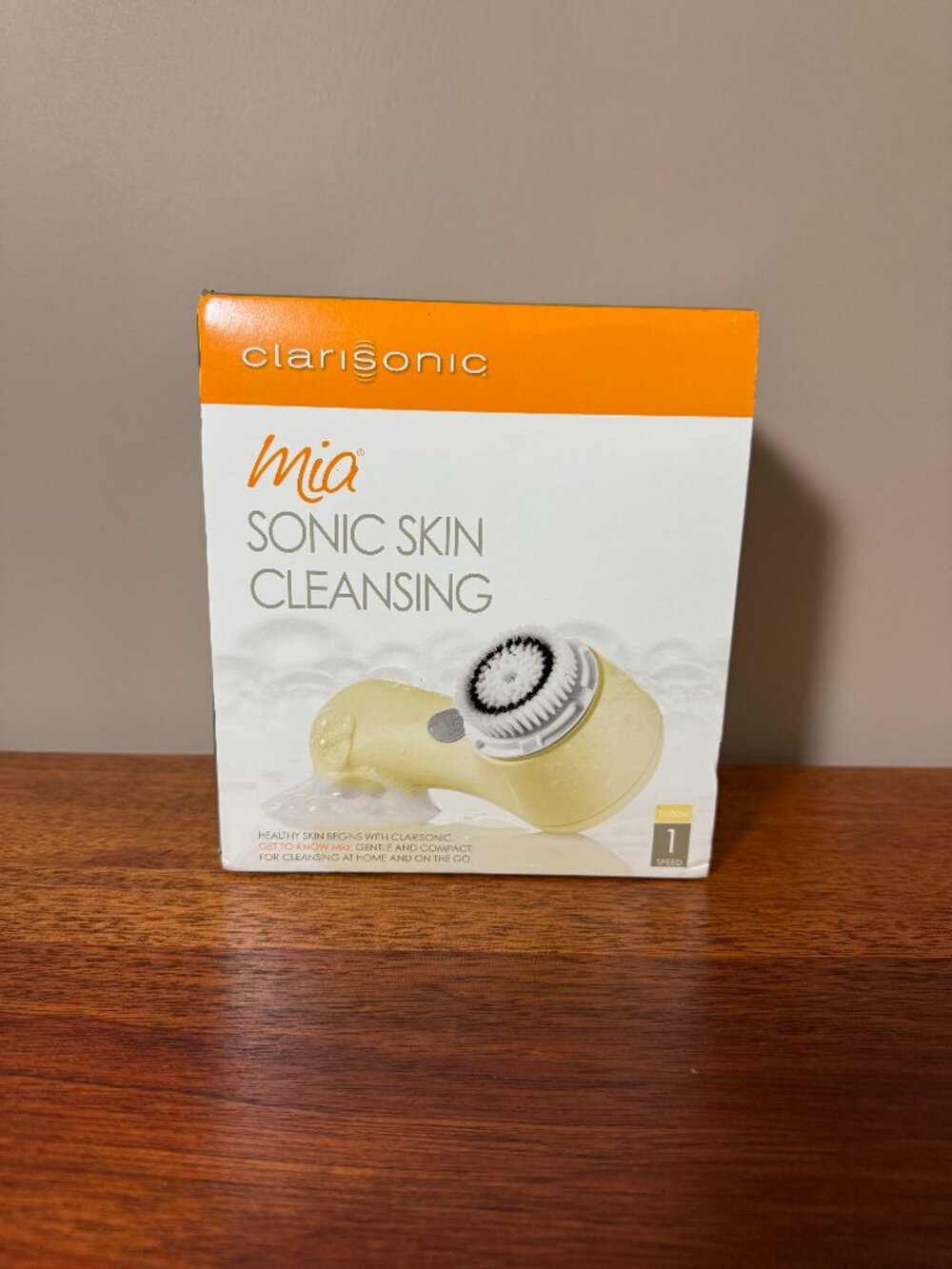 New Clarisonic Mia 1 Speed Sonic Skin Facial Cleansing Brush Yellow